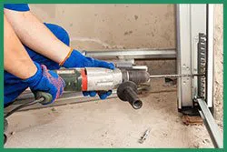 Quality Garage Door Service Granada Hills, CA 818-862-2208 - installation-sid-gr-22m