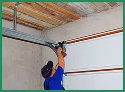 Quality Garage Door Service Granada Hills, CA 818-862-2208 - sprin-sid-gr-22m